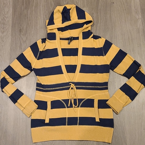 Takeout Sweaters - Takeout Tan & Blue Striped Sweater Large